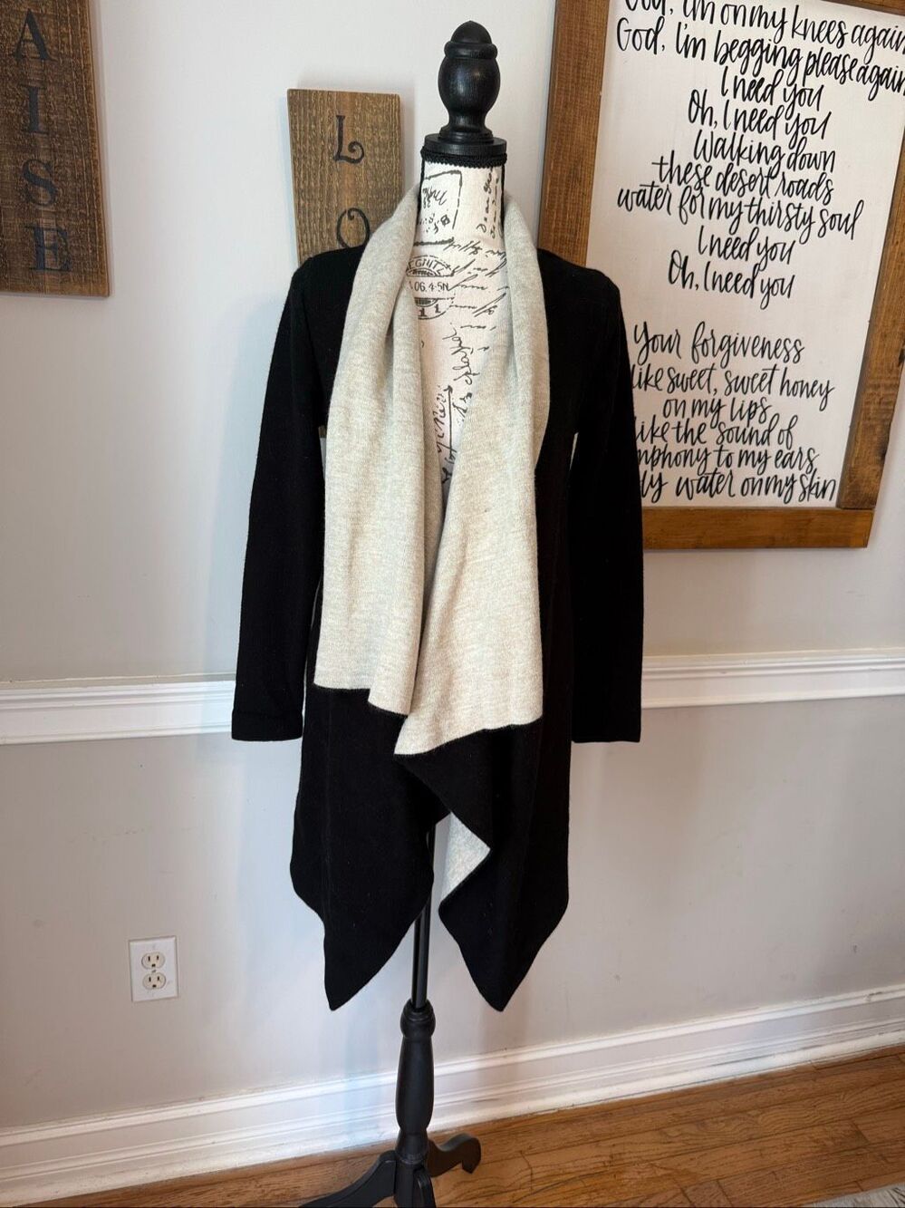 Zara Women's Knit Reversible Draped Shawl Waterfall Cardigan Black Tan Small